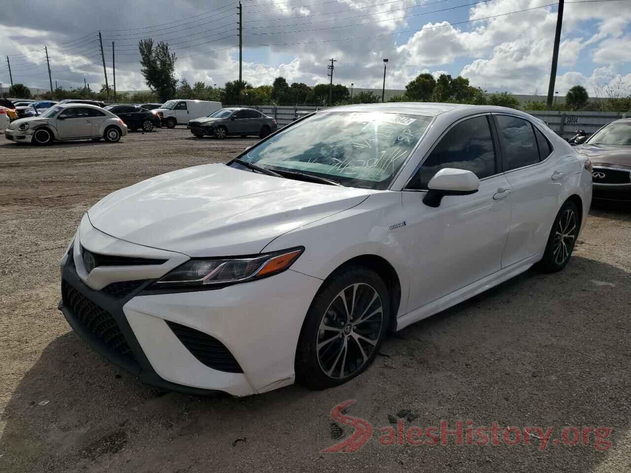 4T1B21HKXKU517439 2019 TOYOTA CAMRY