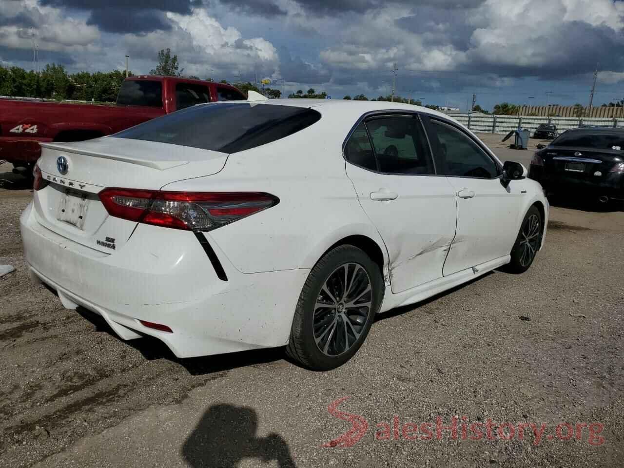 4T1B21HKXKU517439 2019 TOYOTA CAMRY