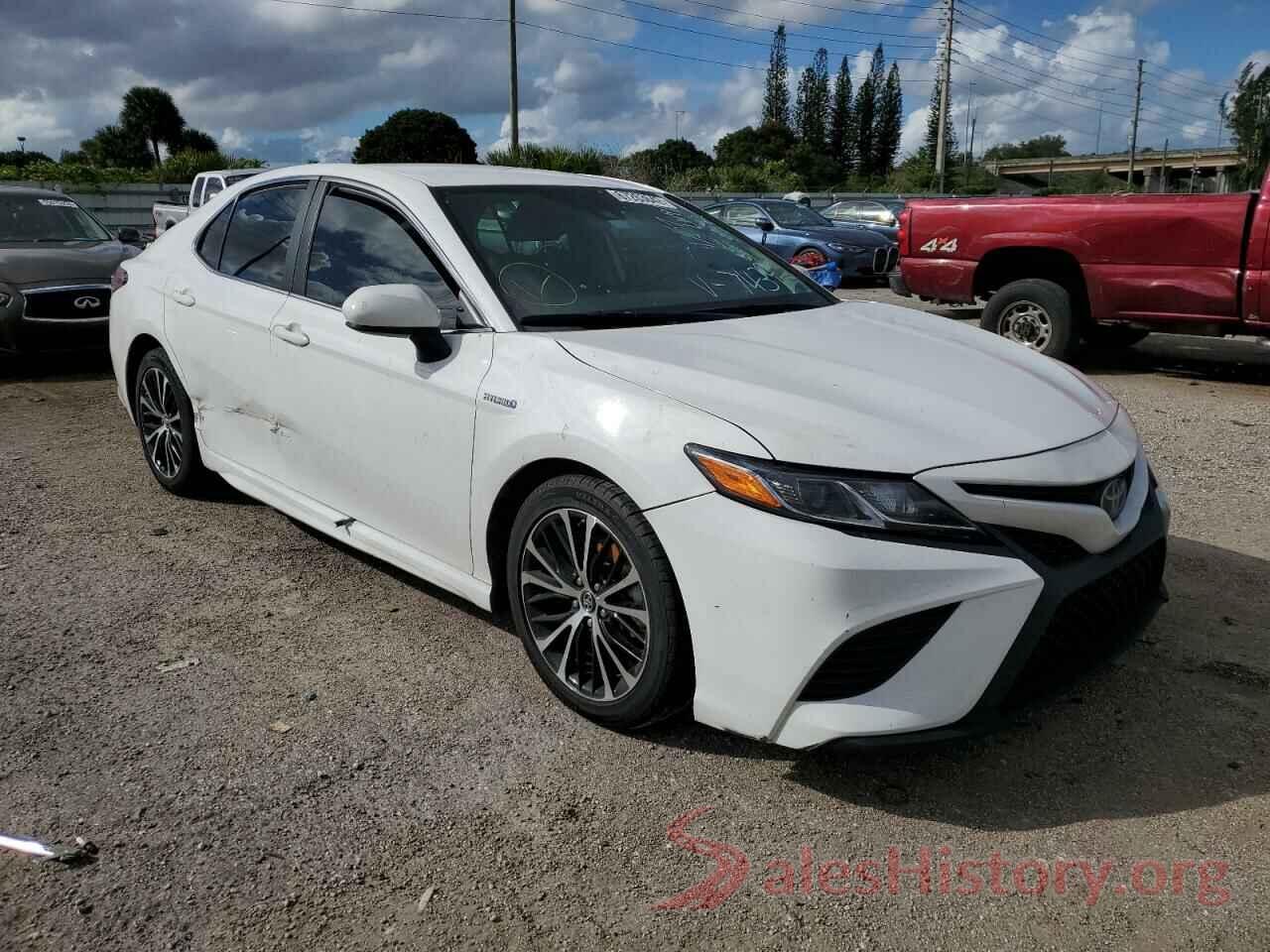 4T1B21HKXKU517439 2019 TOYOTA CAMRY