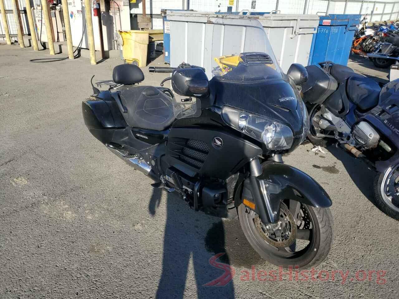 JH2SC6813DK001127 2013 HONDA GL CYCLE