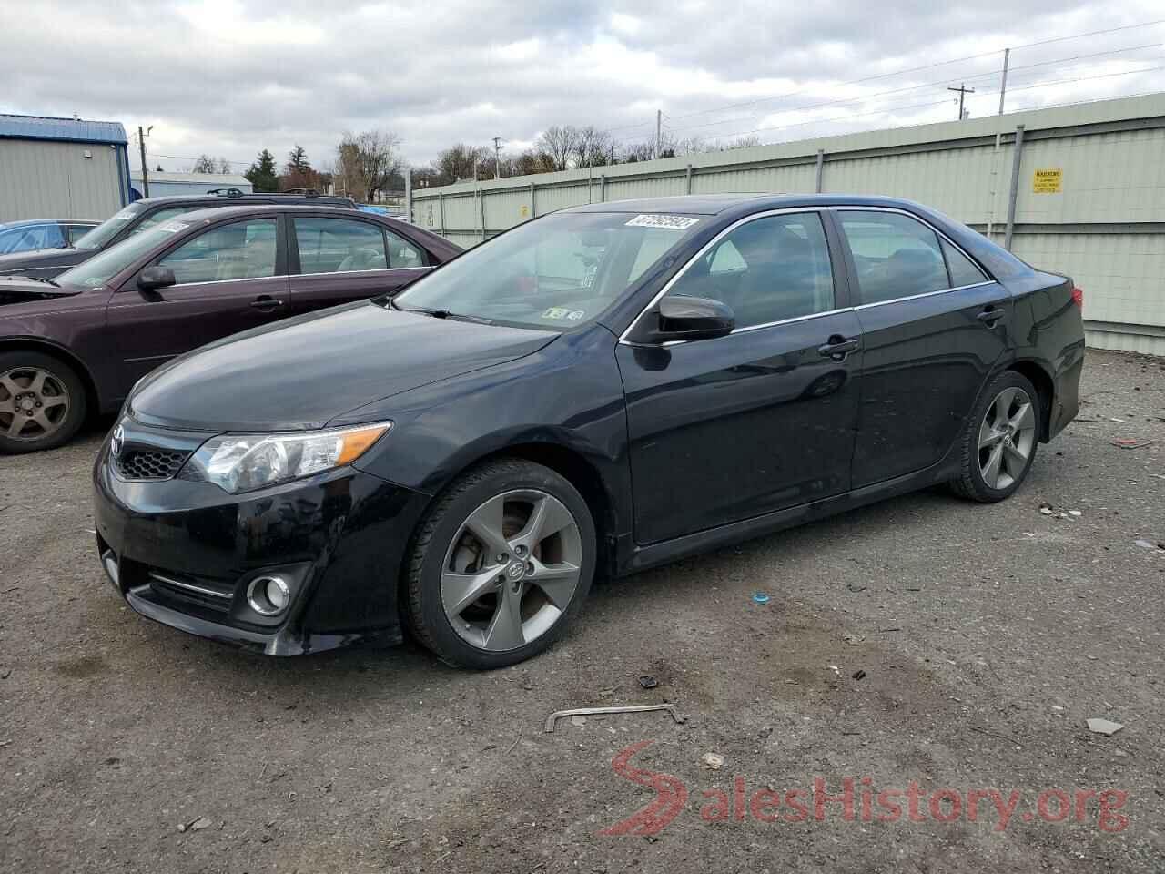 4T1BF1FK1EU460267 2014 TOYOTA CAMRY