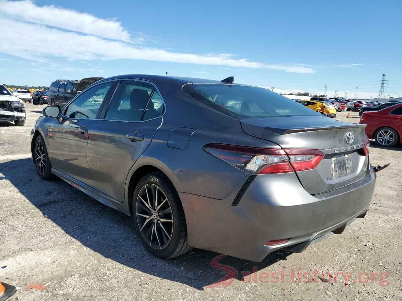 4T1G11AK4MU516664 2021 TOYOTA CAMRY