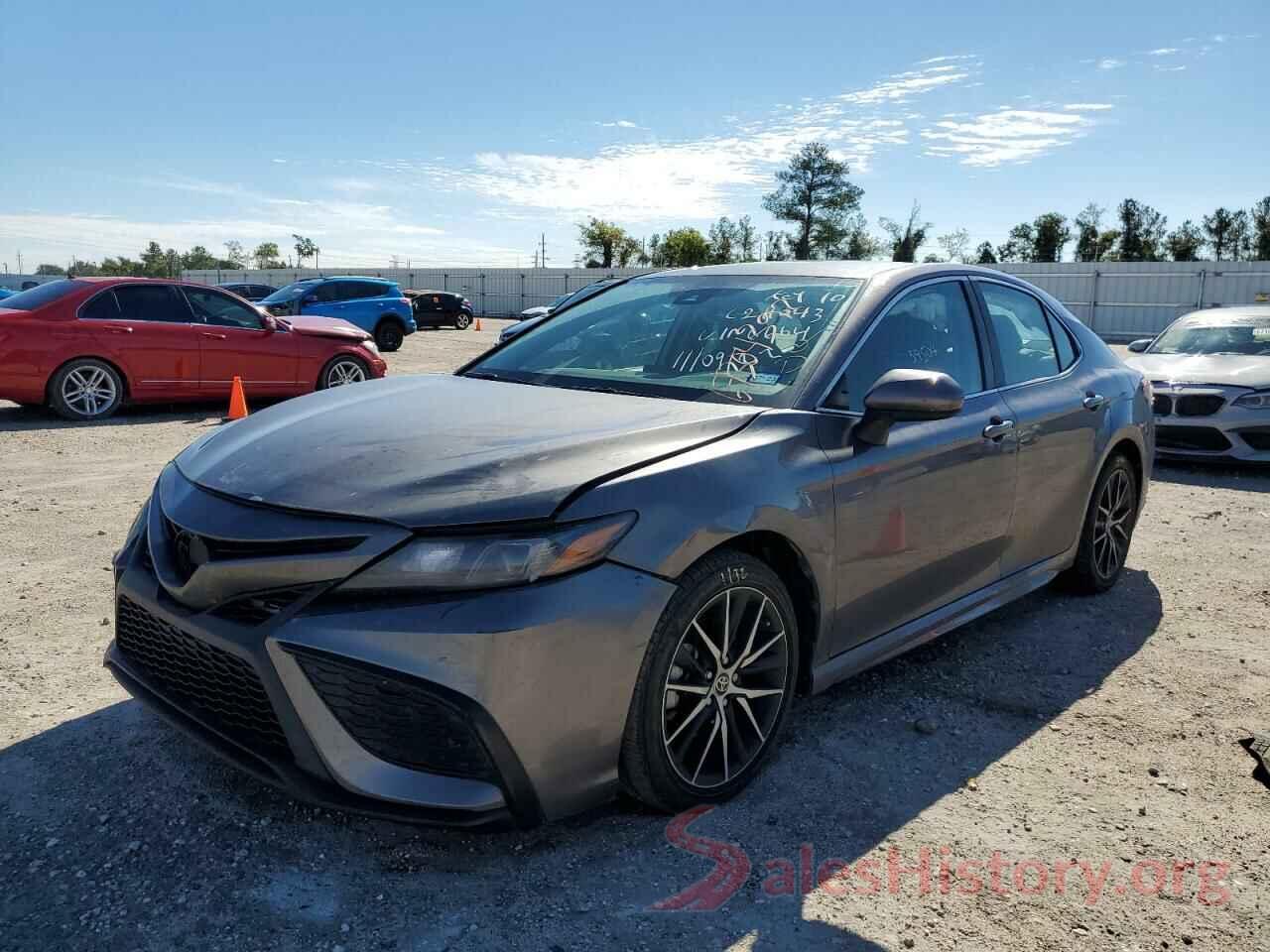 4T1G11AK4MU516664 2021 TOYOTA CAMRY