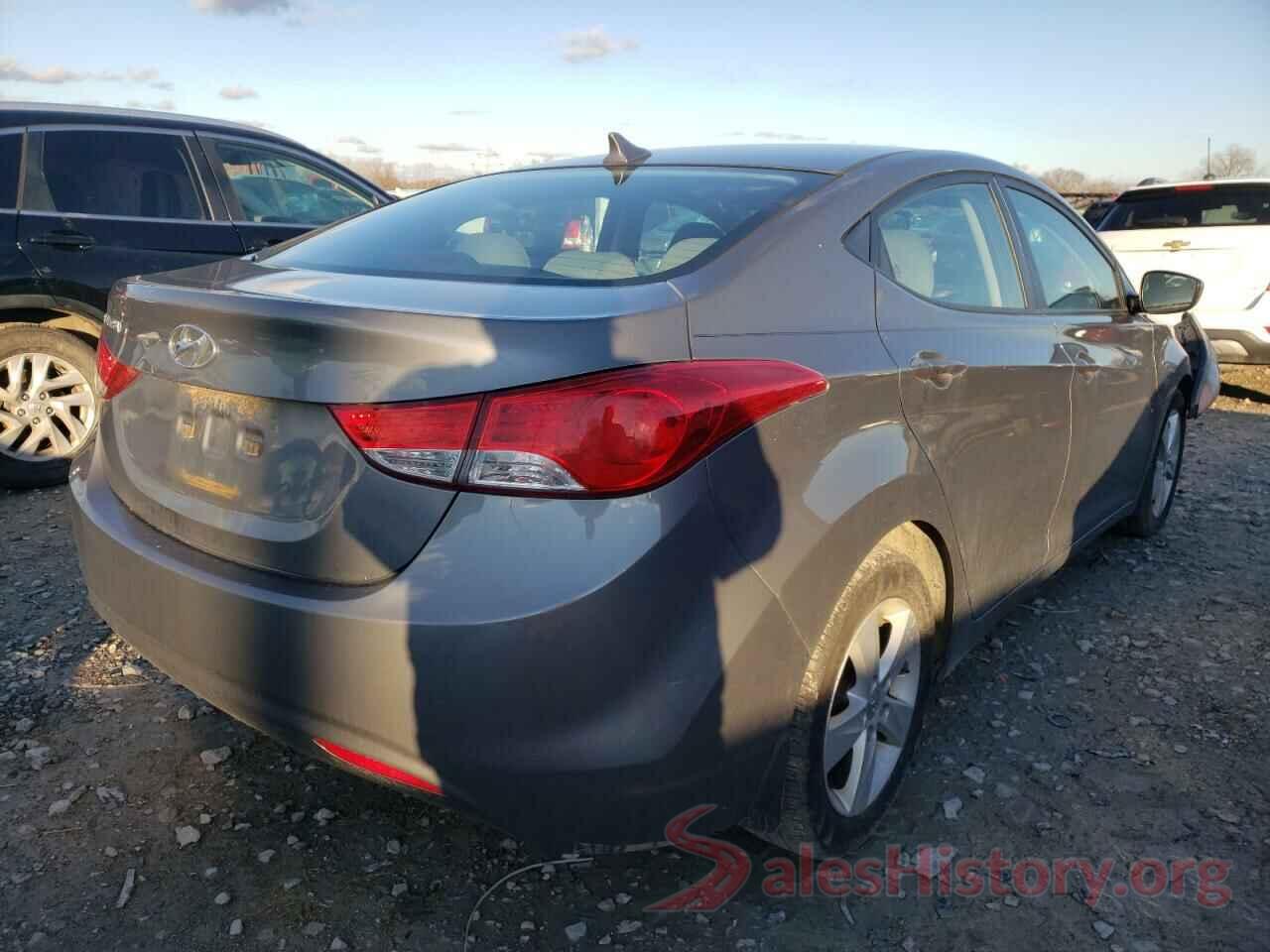 5NPDH4AE8DH306237 2013 HYUNDAI ELANTRA