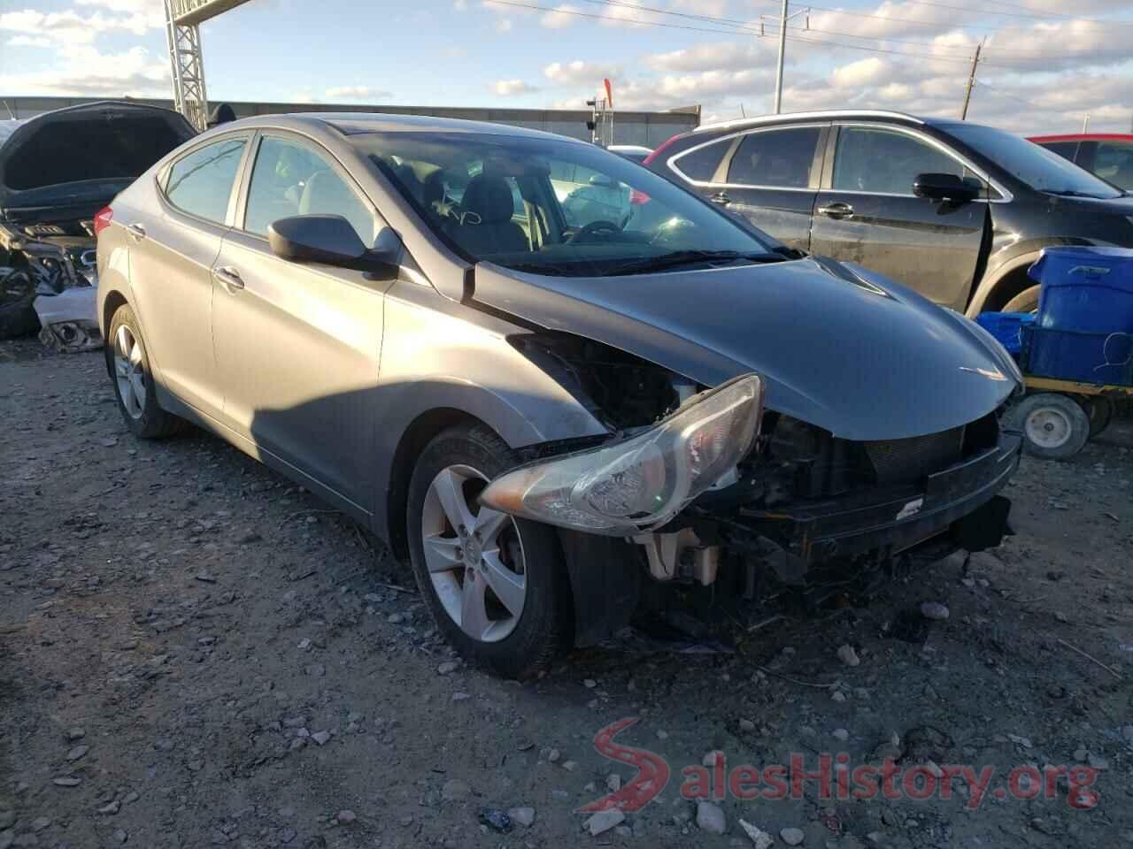 5NPDH4AE8DH306237 2013 HYUNDAI ELANTRA