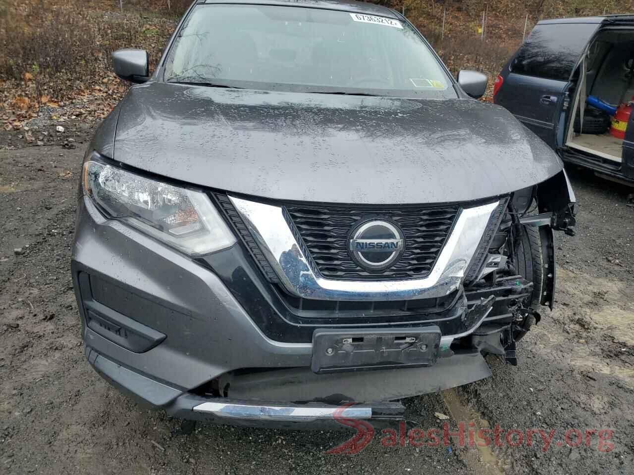 KNMAT2MV9JP585604 2018 NISSAN ROGUE