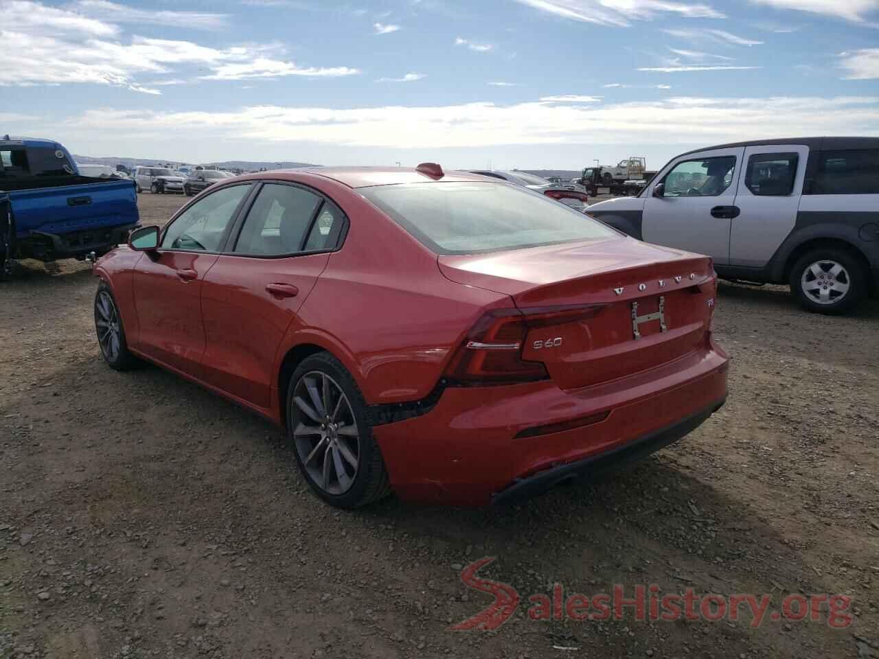 7JR102FK6KG004087 2019 VOLVO S60