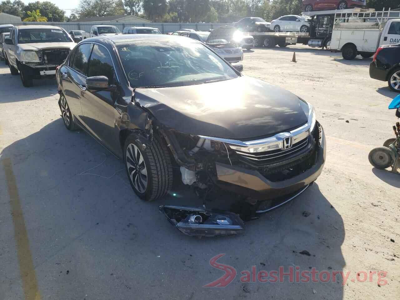 JHMCR6F58HC020174 2017 HONDA ACCORD