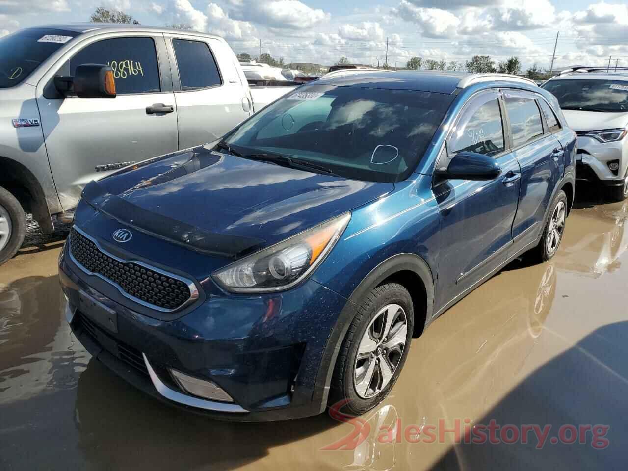 KNDCB3LC2H5069477 2017 KIA NIRO