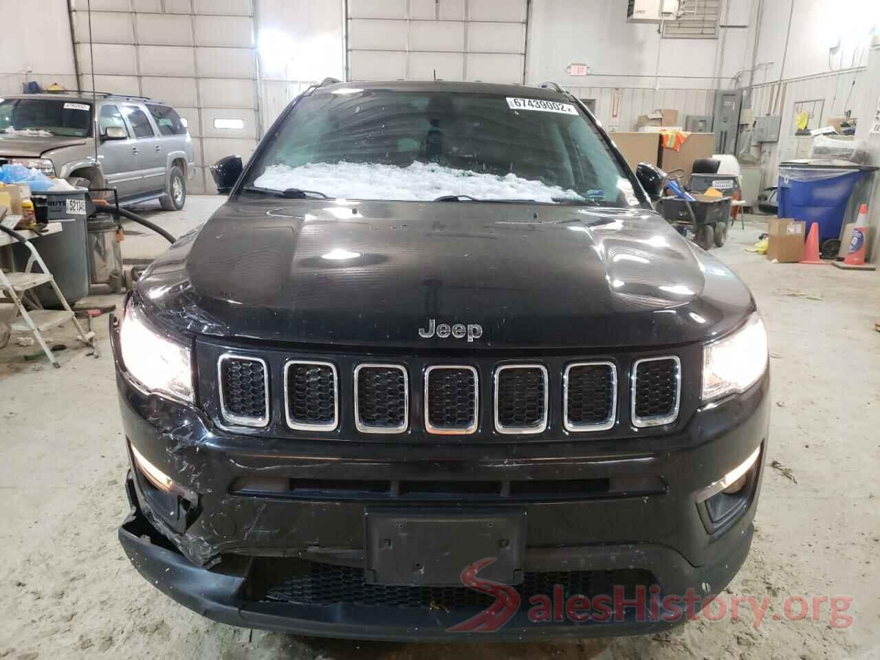 3C4NJDBBXKT650159 2019 JEEP COMPASS