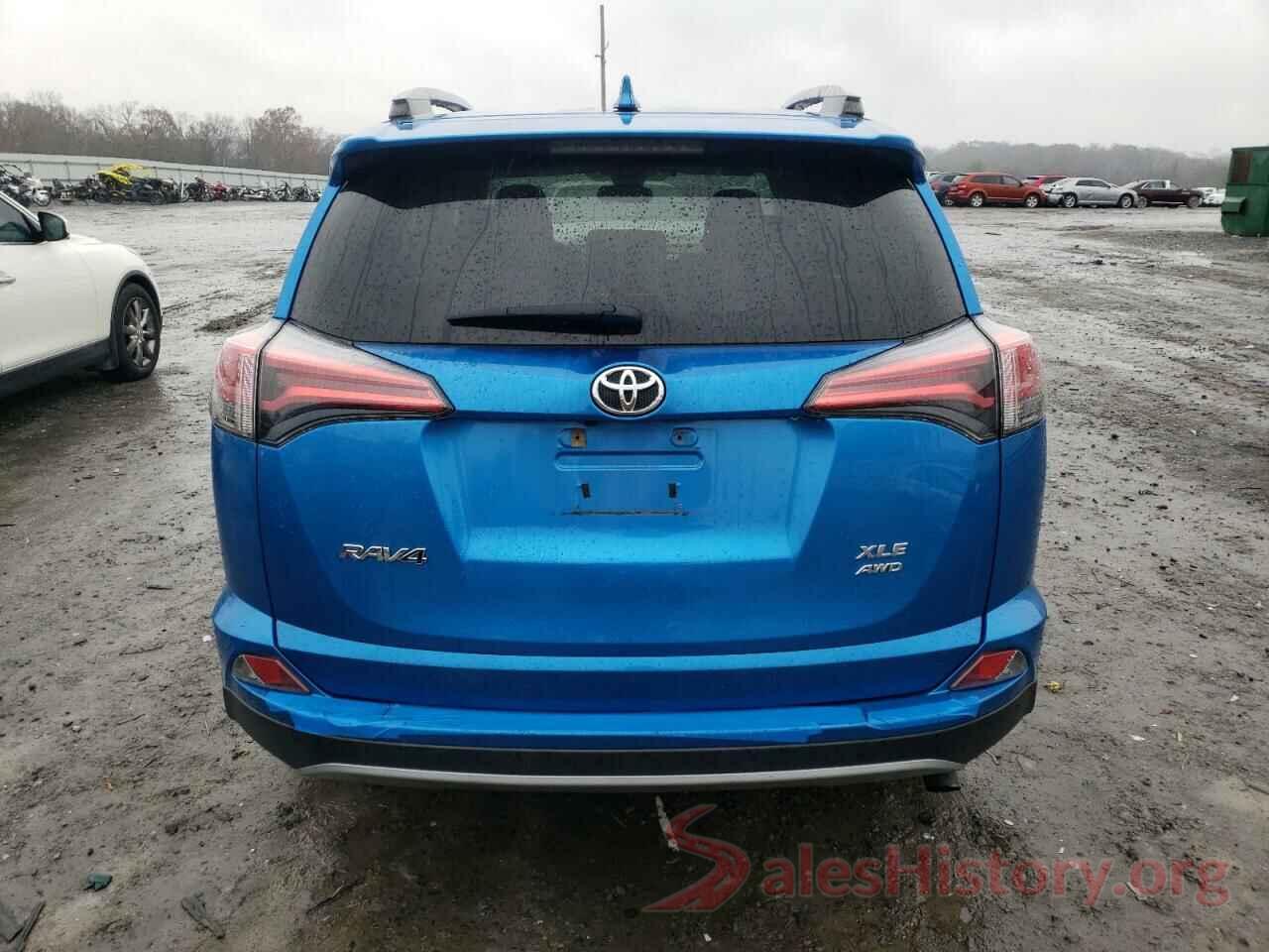 2T3RFREV1JW814444 2018 TOYOTA RAV4