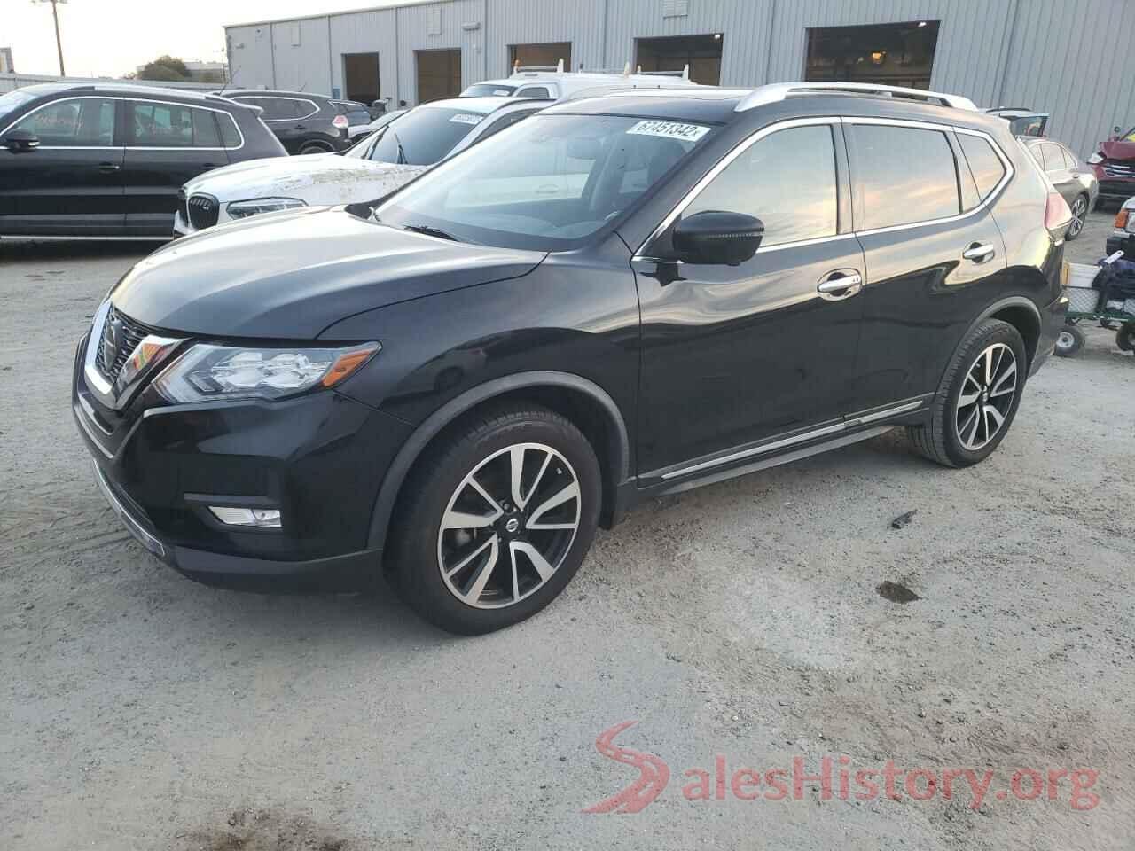 JN8AT2MT0JW488915 2018 NISSAN ROGUE