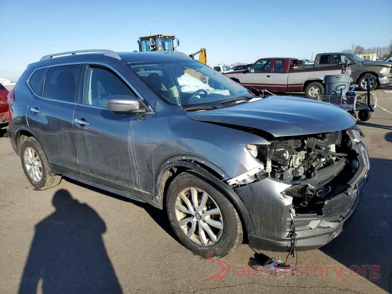 KNMAT2MV8HP583773 2017 NISSAN ROGUE