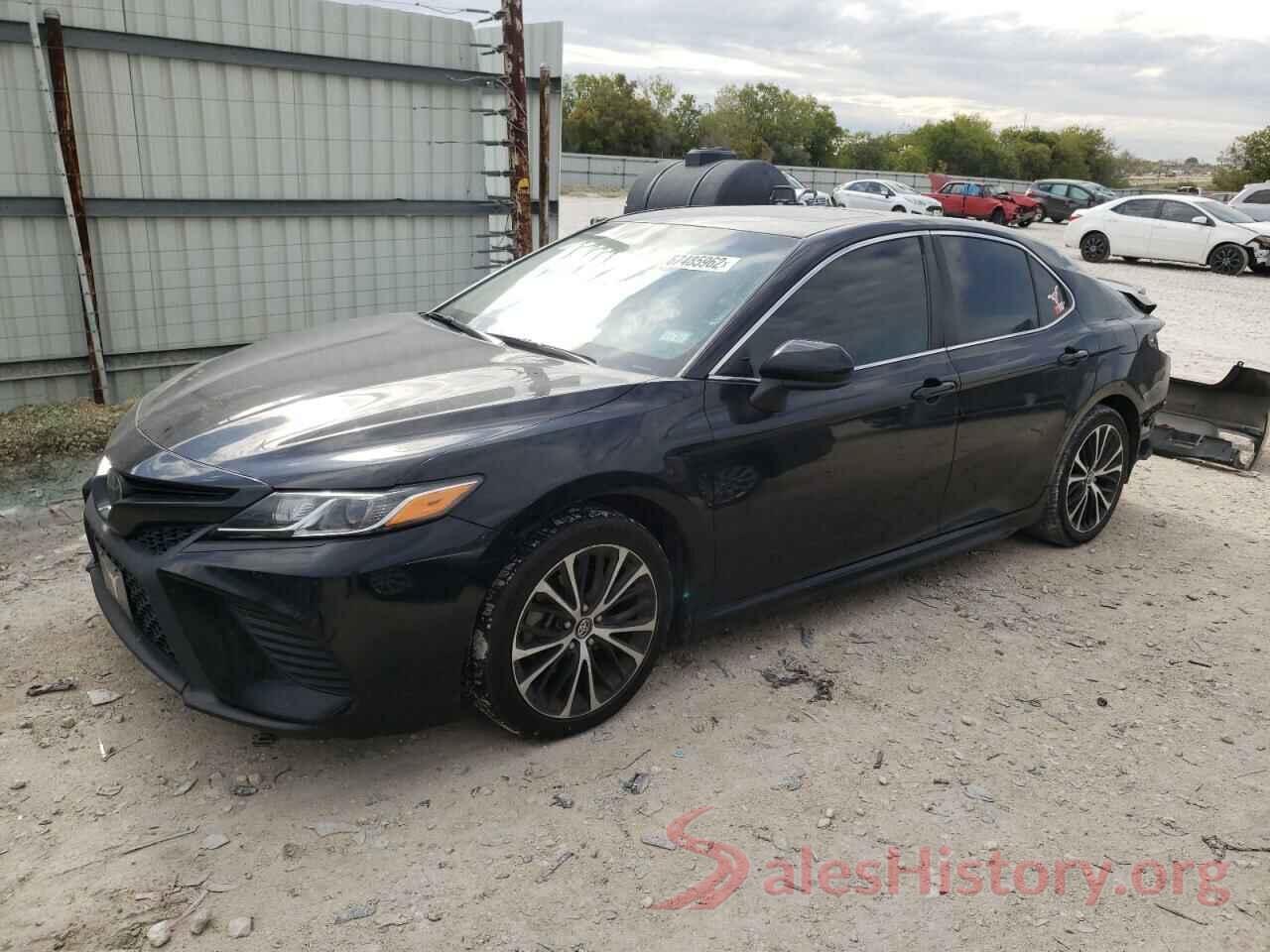 4T1B11HK2JU156516 2018 TOYOTA CAMRY