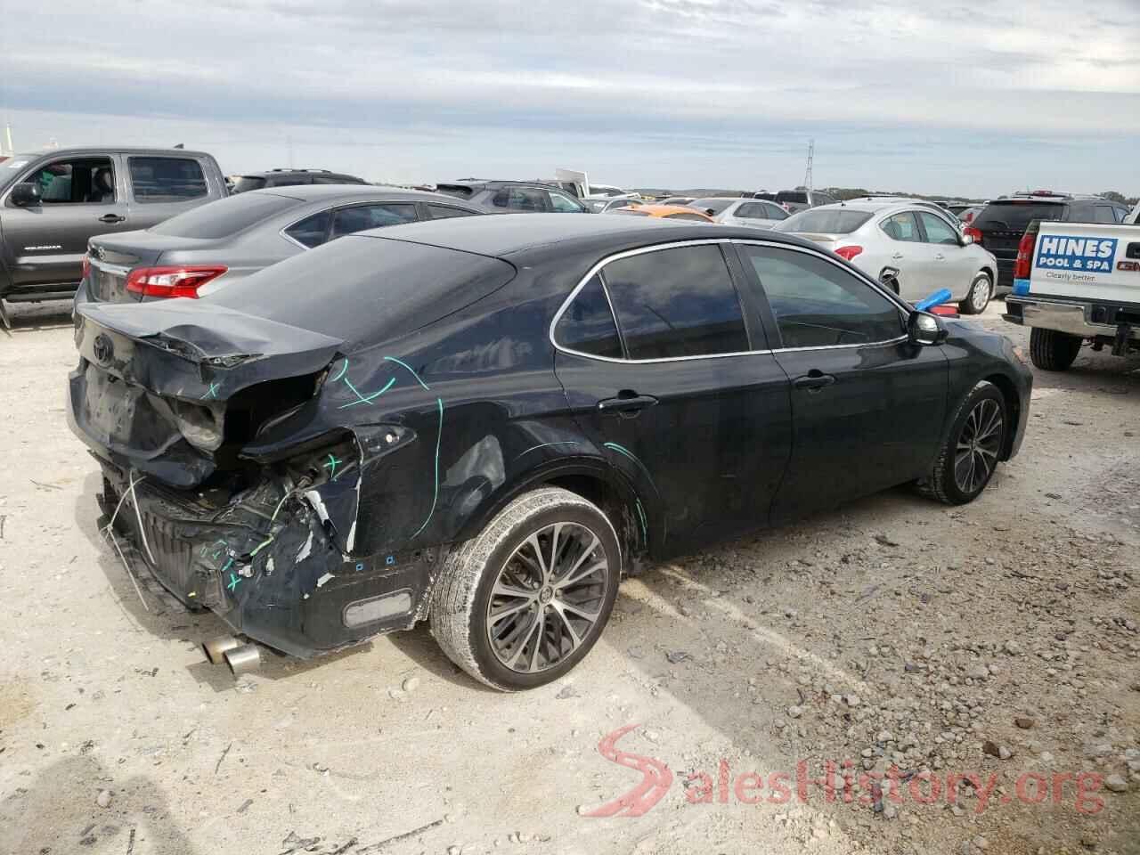 4T1B11HK2JU156516 2018 TOYOTA CAMRY