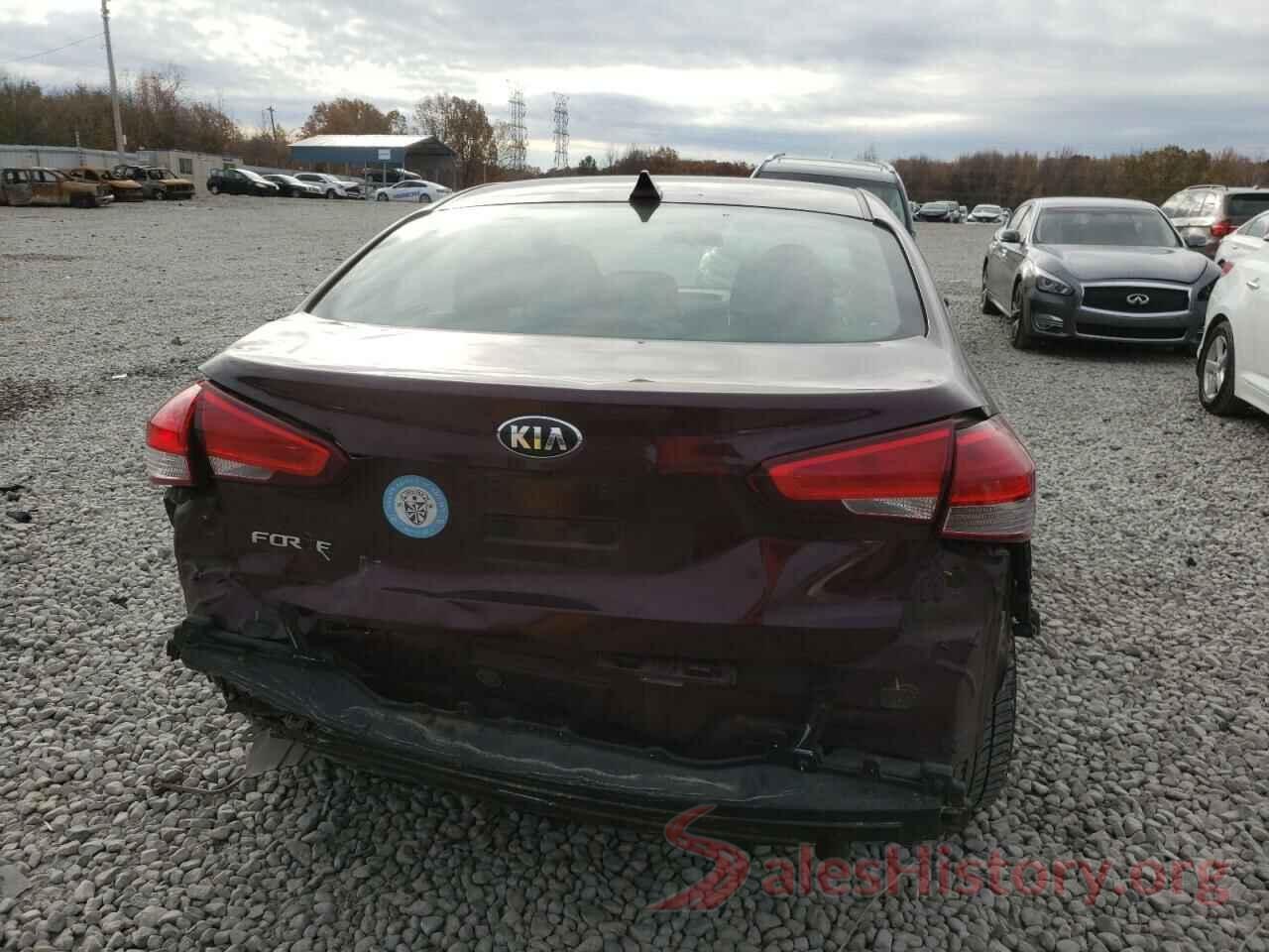 3KPFL4A78JE196623 2018 KIA FORTE