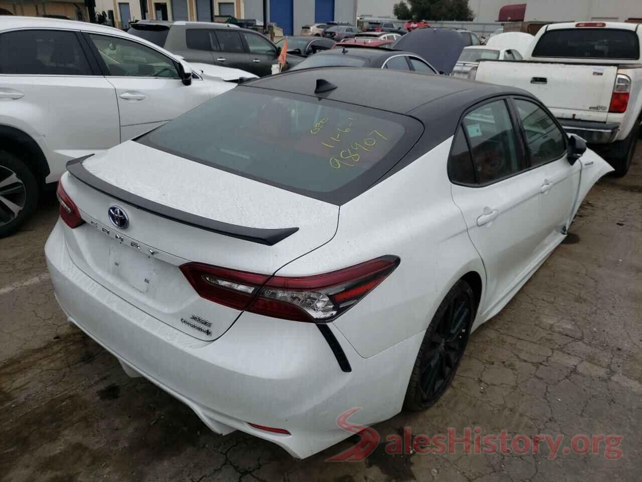 4T1K31AK0MU022032 2021 TOYOTA CAMRY