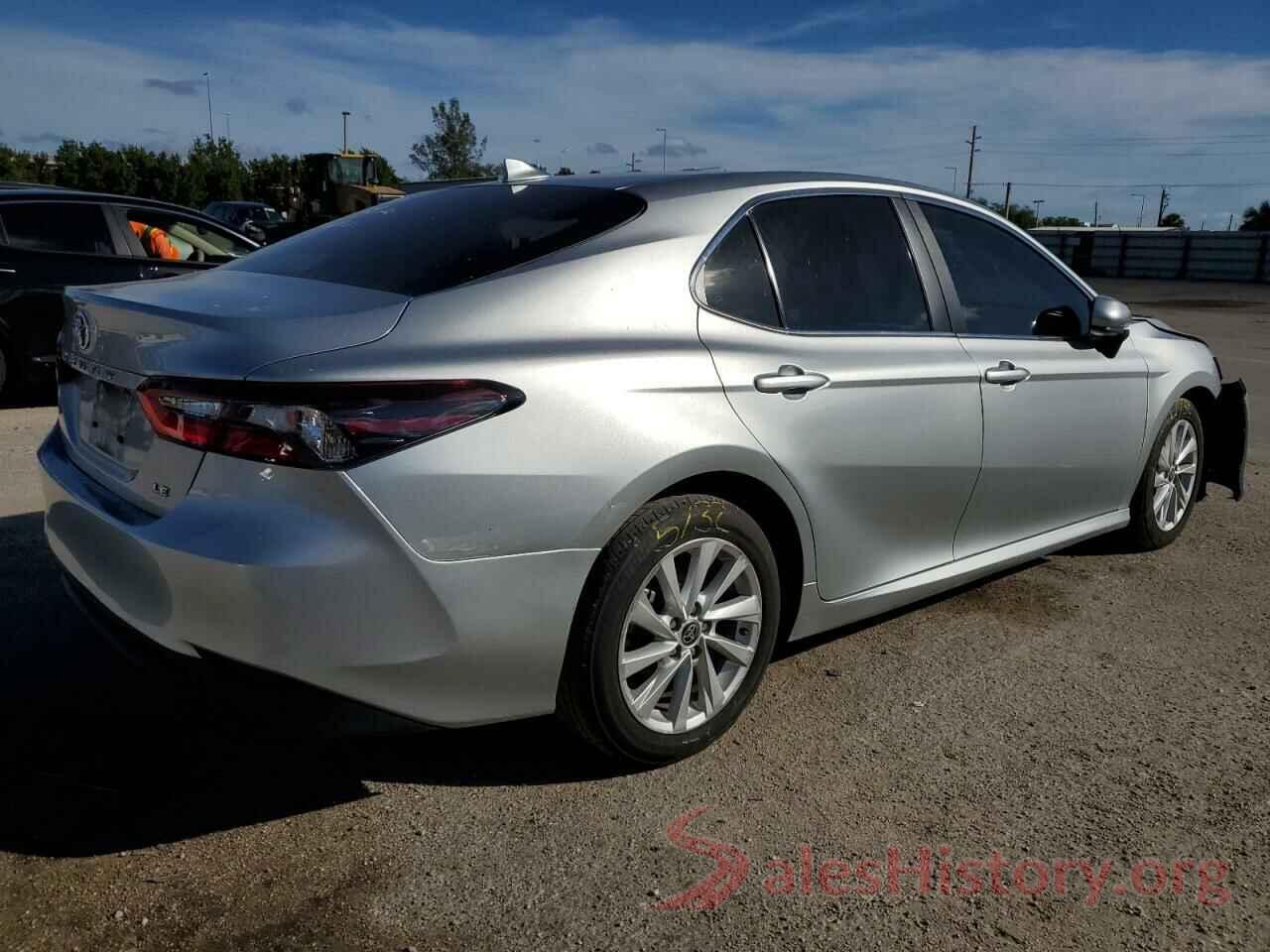 4T1C11AK0MU595121 2021 TOYOTA CAMRY