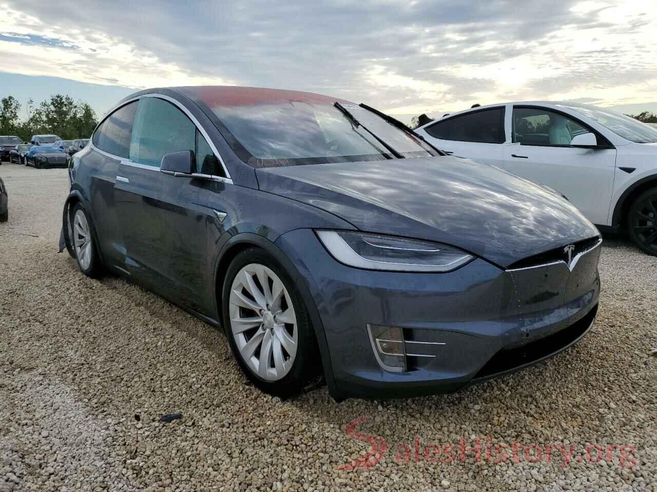 5YJXCAE23LF221989 2020 TESLA MODEL X