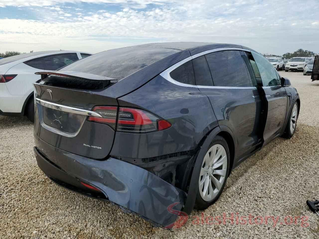 5YJXCAE23LF221989 2020 TESLA MODEL X