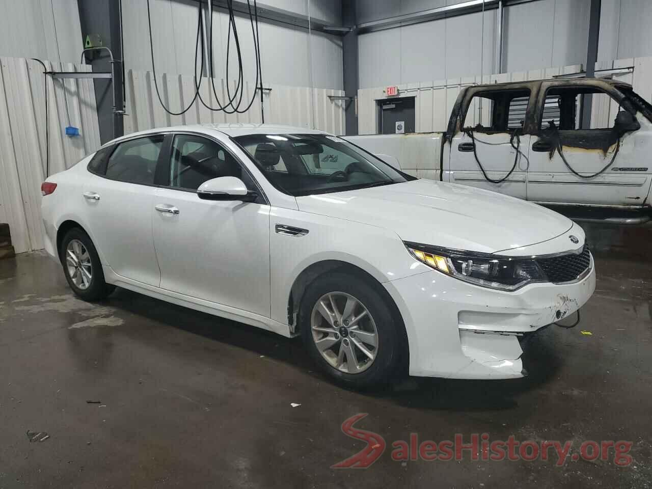 KNAGT4L3XG5105688 2016 KIA OPTIMA