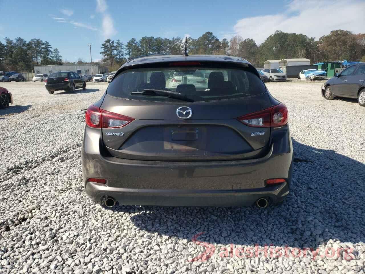 3MZBN1L39JM184338 2018 MAZDA 3