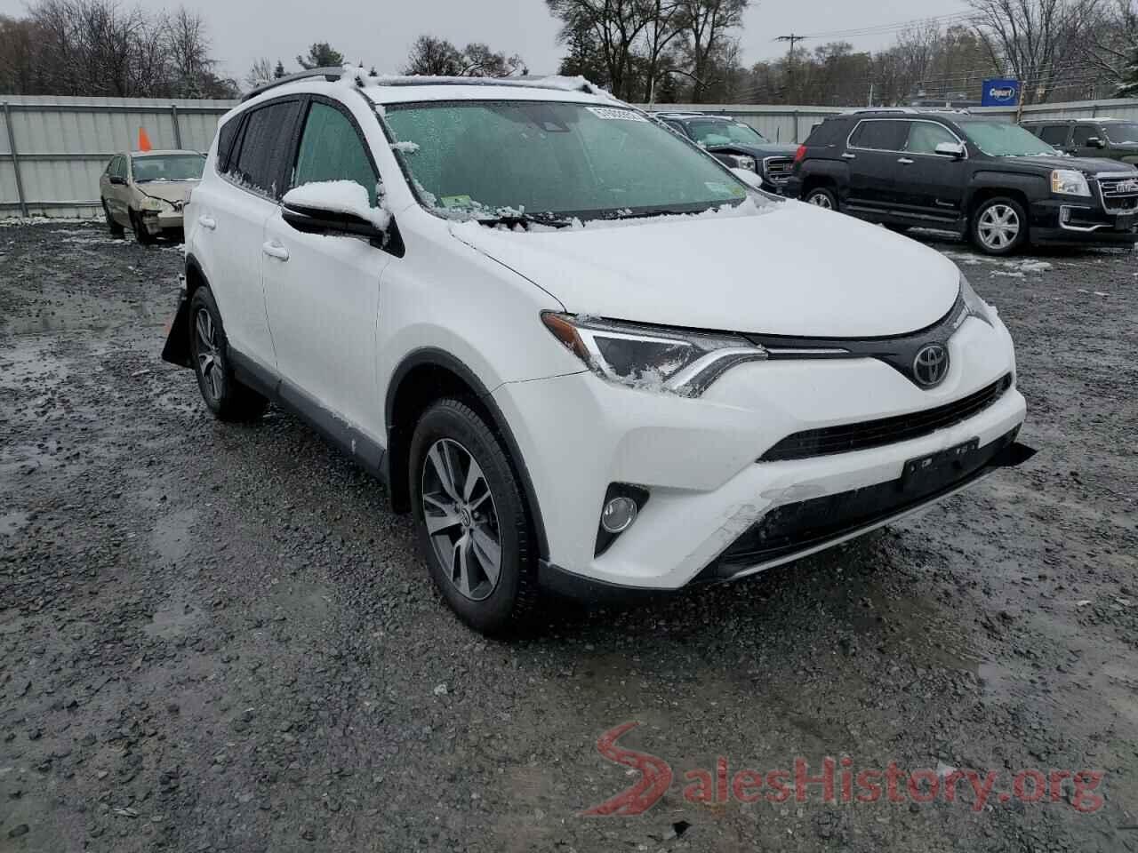 2T3RFREV5JW830078 2018 TOYOTA RAV4