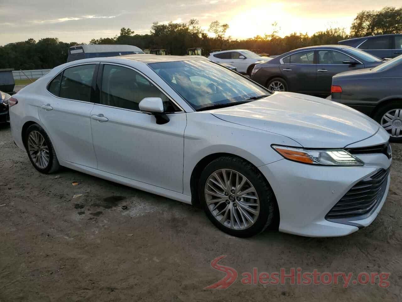 4T1B11HK7JU036825 2018 TOYOTA CAMRY