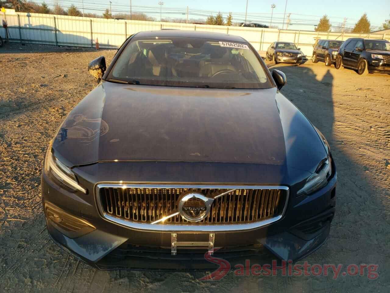 7JR102FK8LG044608 2020 VOLVO S60