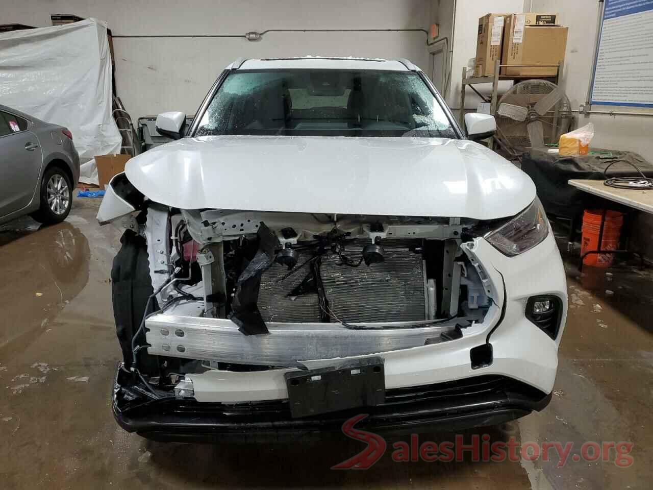 5TDGZRBH0NS254677 2022 TOYOTA HIGHLANDER