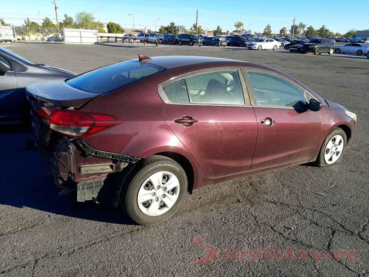 3KPFK4A76JE266445 2018 KIA FORTE