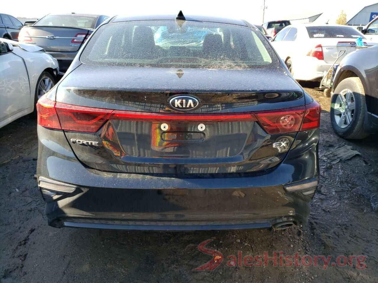 3KPF54AD4LE227160 2020 KIA FORTE