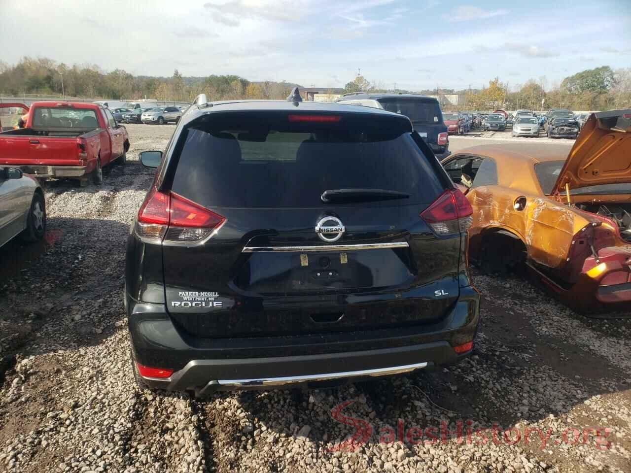 5N1AT2MT4JC759628 2018 NISSAN ROGUE