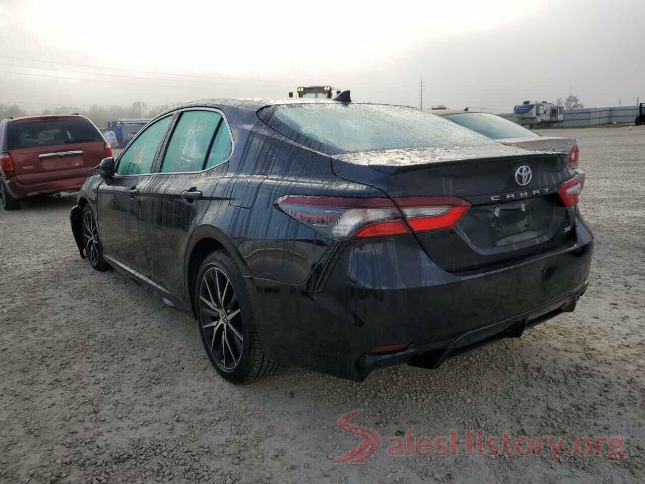 4T1G11AKXMU488885 2021 TOYOTA CAMRY