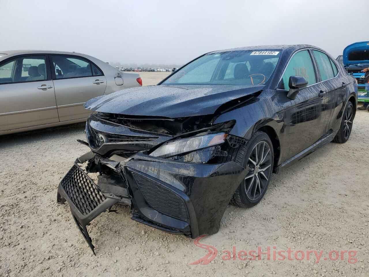 4T1G11AKXMU488885 2021 TOYOTA CAMRY