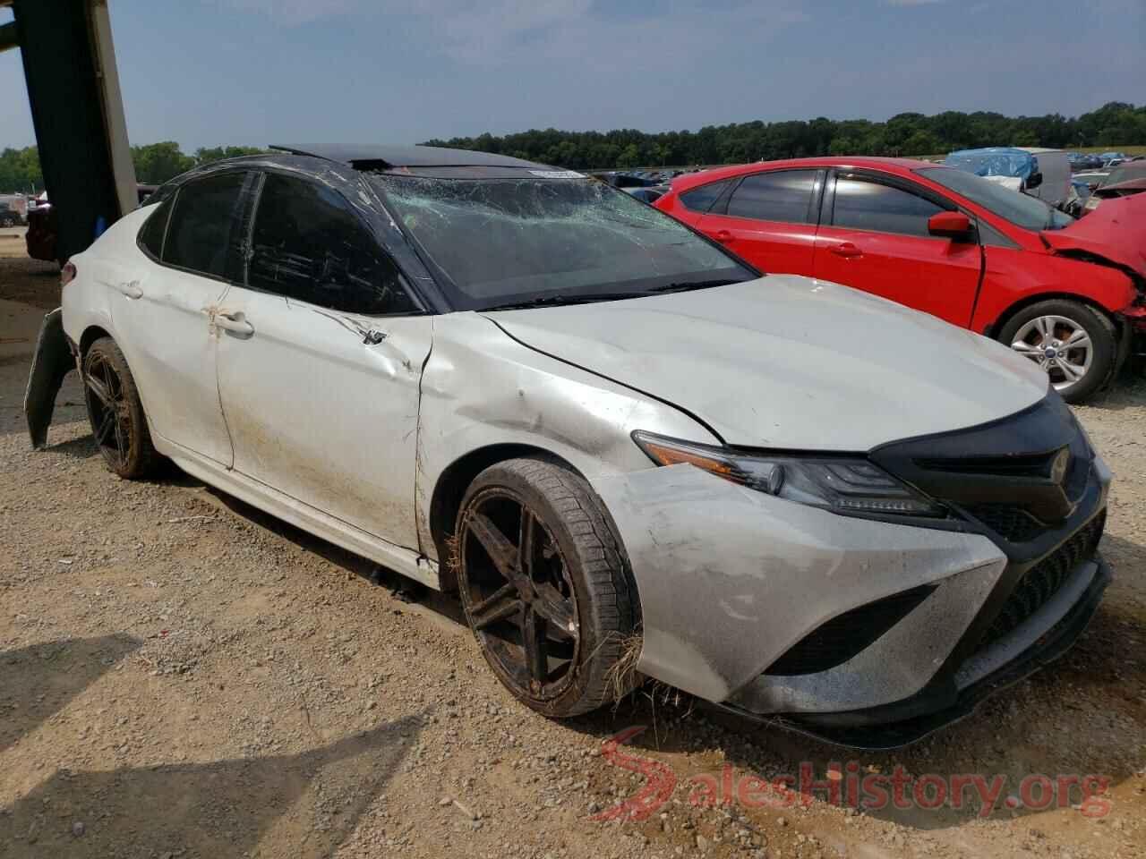 4T1BZ1HK0JU011810 2018 TOYOTA CAMRY