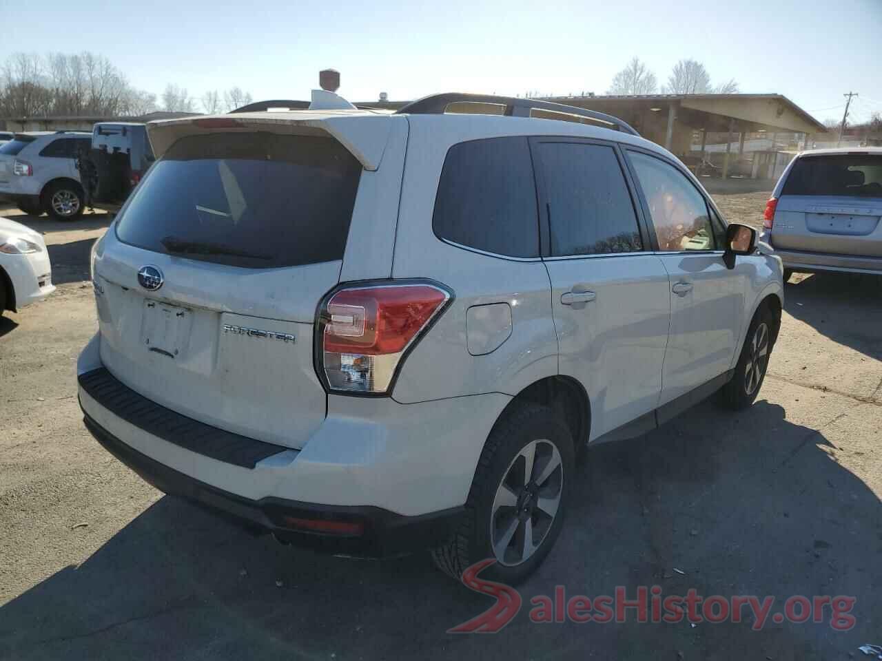 JF2SJARC7JH402790 2018 SUBARU FORESTER