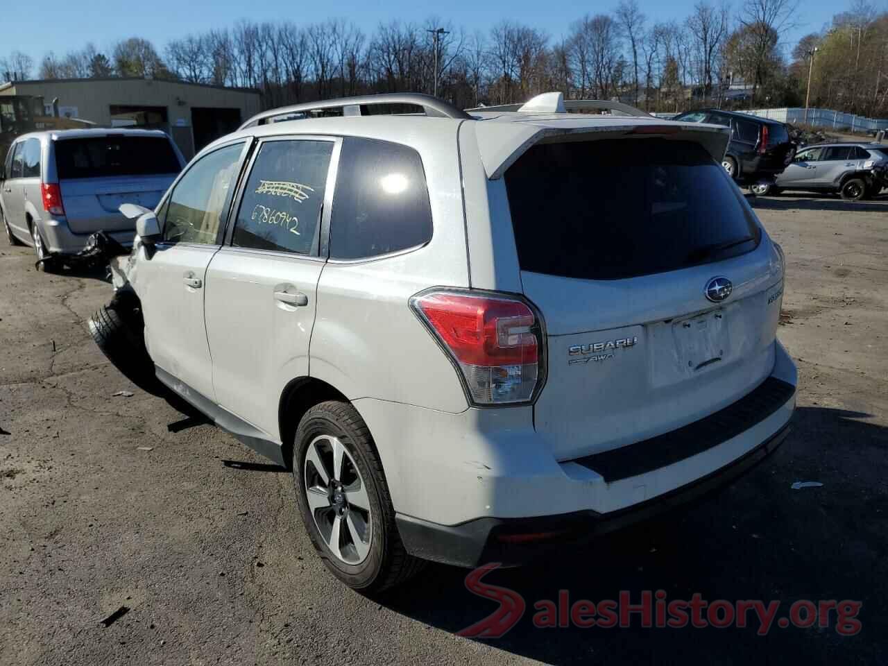 JF2SJARC7JH402790 2018 SUBARU FORESTER