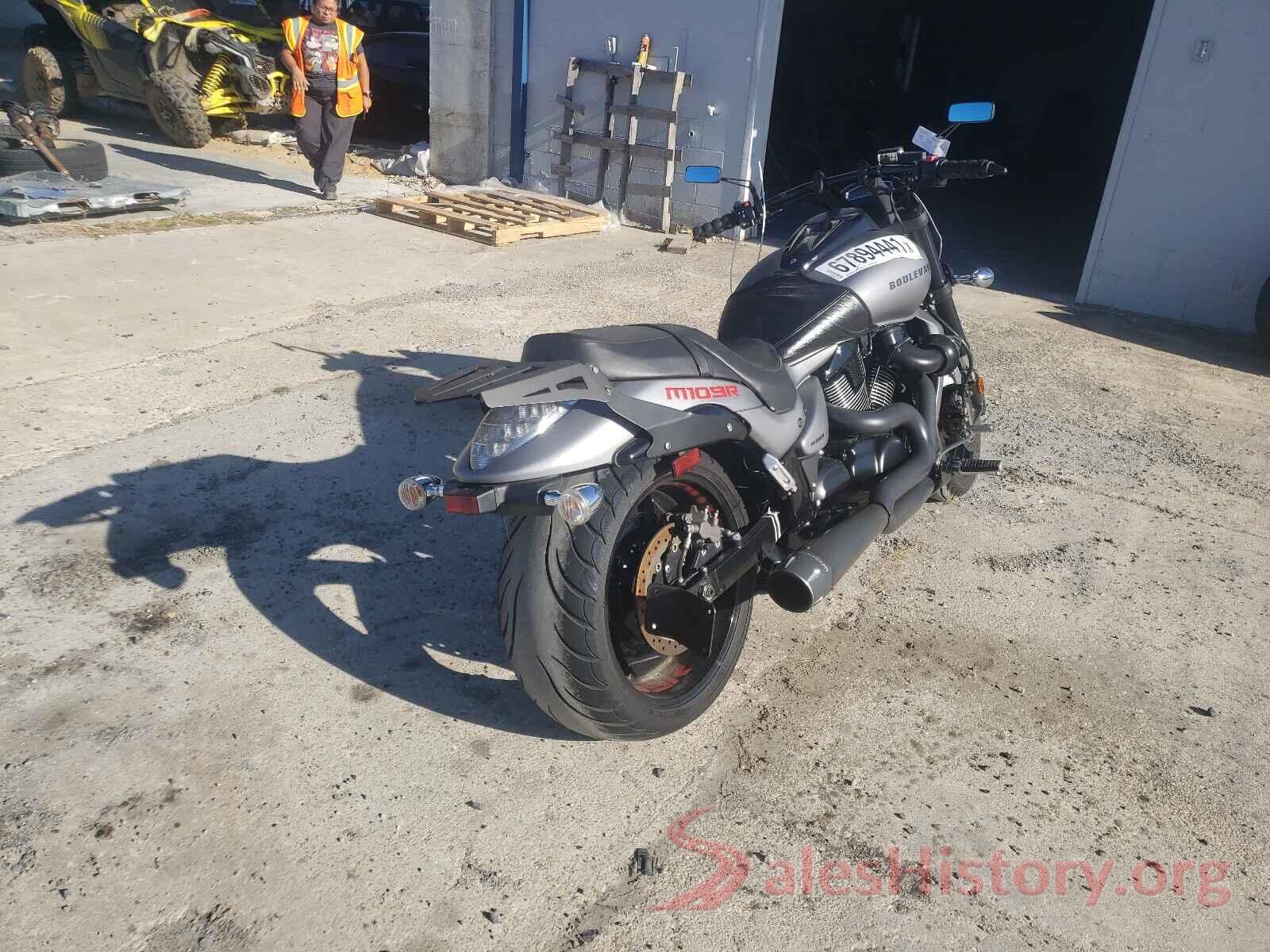 JS1VY53A7H2100431 2017 SUZUKI CYC VZ/VZR