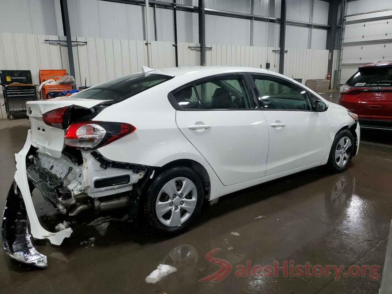 3KPFK4A75JE185226 2018 KIA FORTE