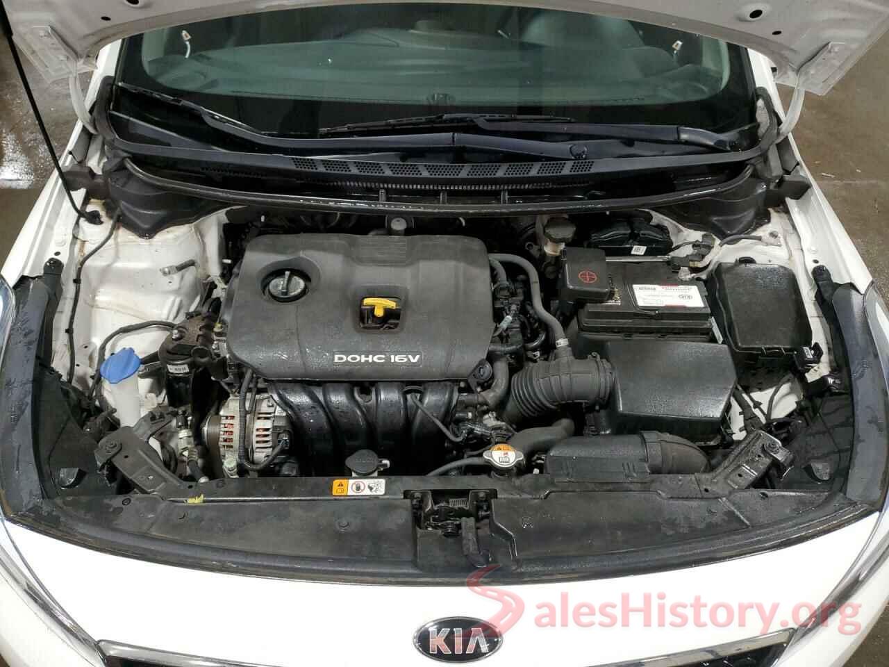 3KPFK4A75JE185226 2018 KIA FORTE