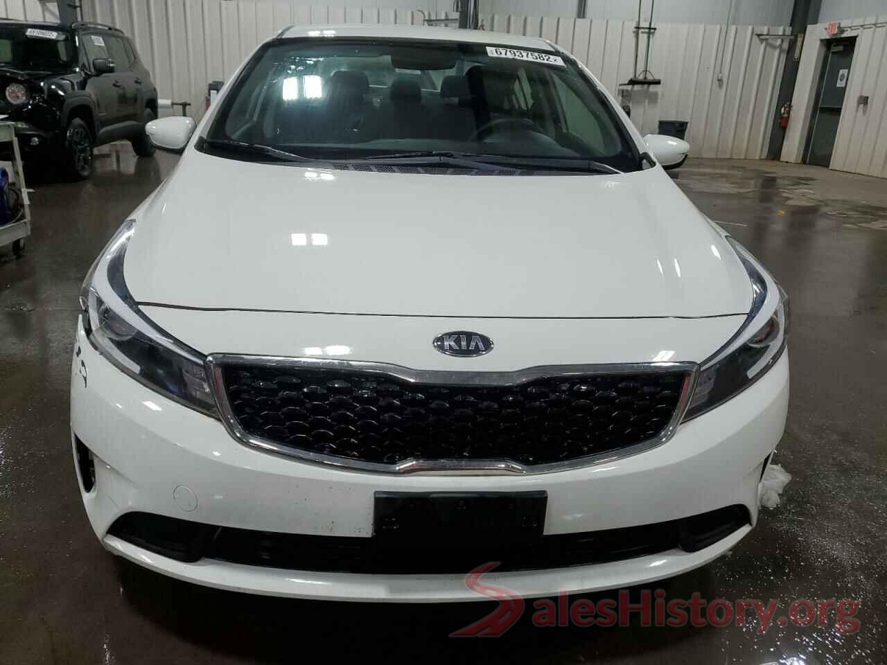 3KPFK4A75JE185226 2018 KIA FORTE