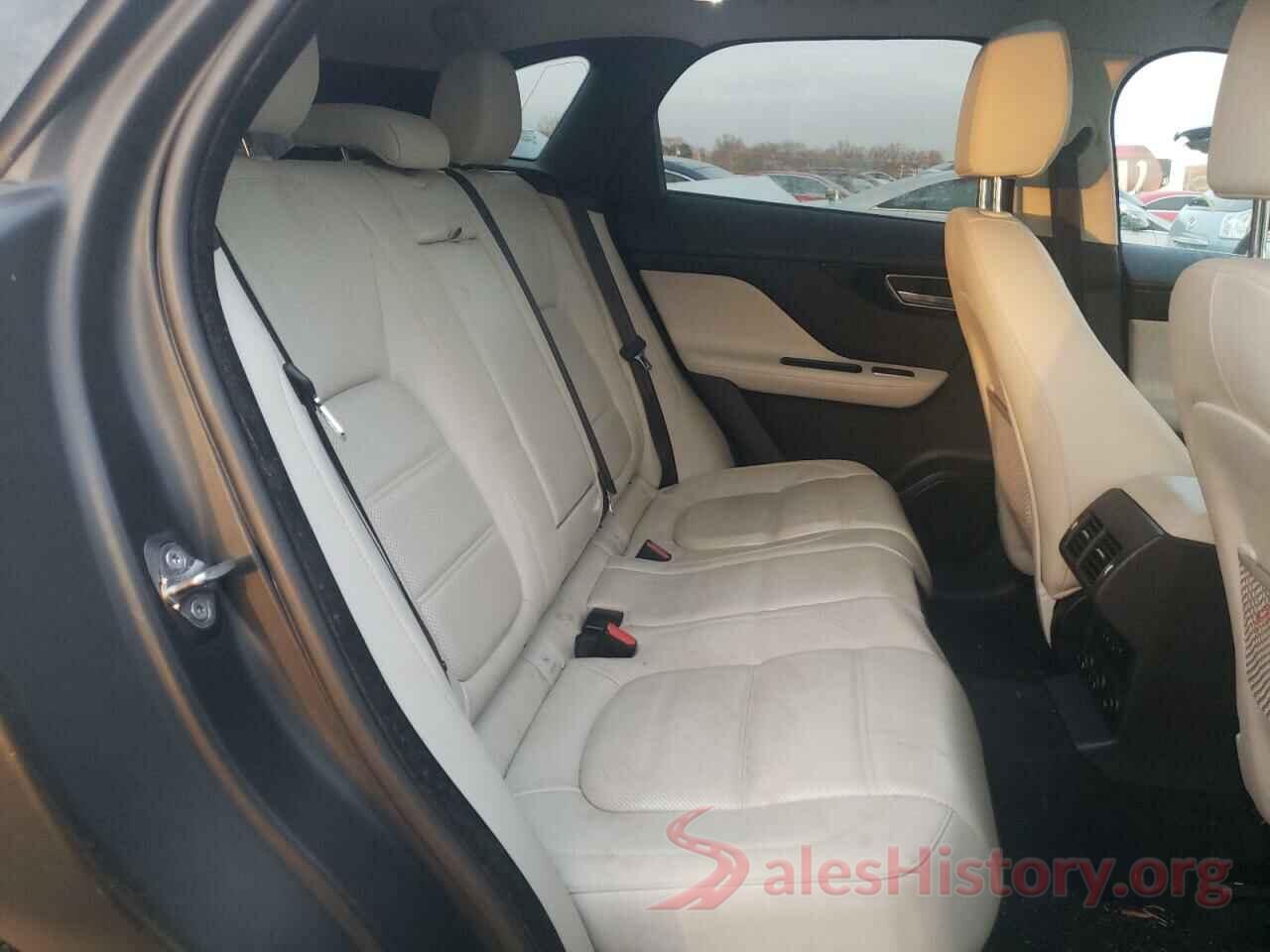 SADCK2EV3JA243065 2018 JAGUAR F-PACE