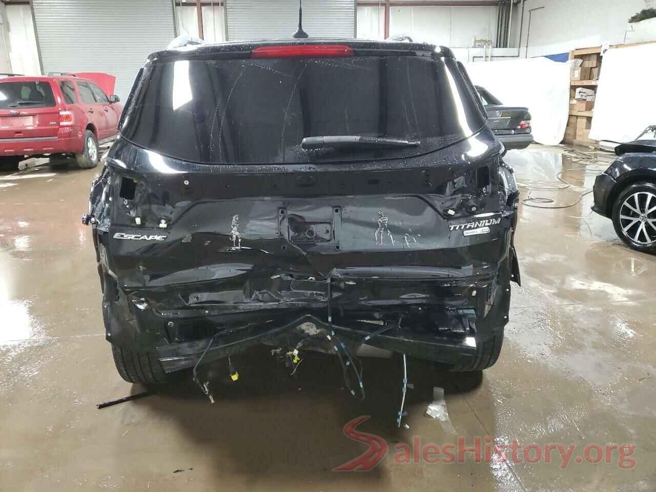 1FMCU9J93JUB59104 2018 FORD ESCAPE