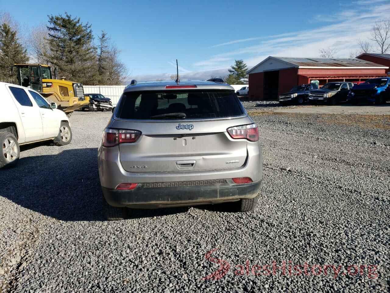 3C4NJDBB4JT112717 2018 JEEP COMPASS