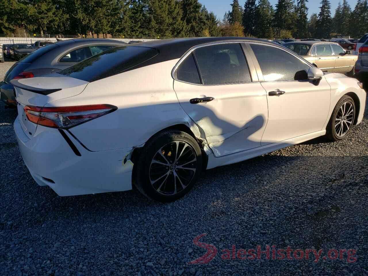 4T1B11HK3JU107938 2018 TOYOTA CAMRY