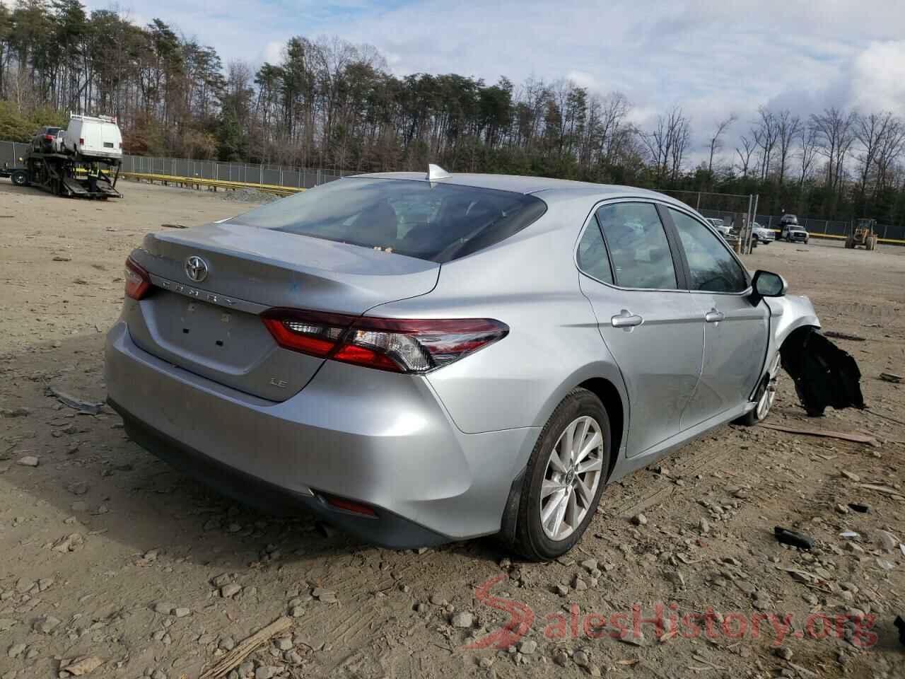 4T1C11AK2MU437640 2021 TOYOTA CAMRY