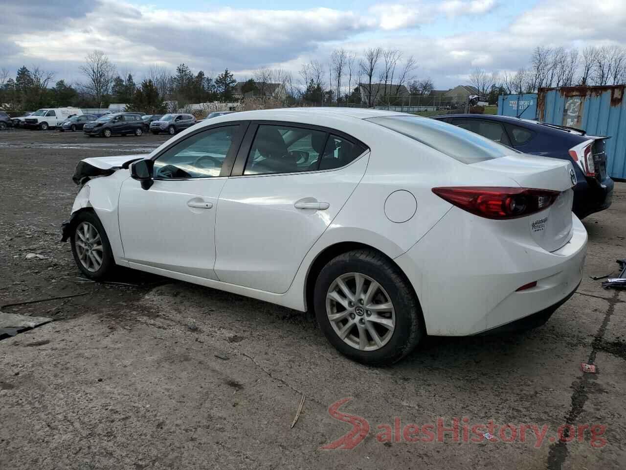 3MZBN1U74JM230675 2018 MAZDA 3