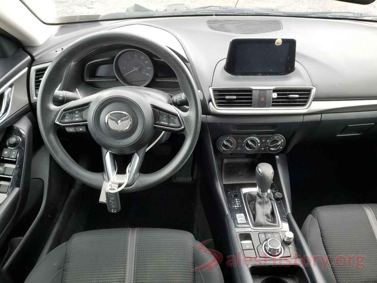 3MZBN1U74JM230675 2018 MAZDA 3