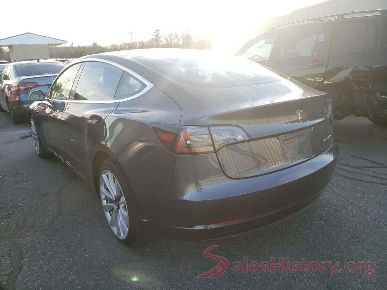 5YJ3E1EB5JF121138 2018 TESLA MODEL 3